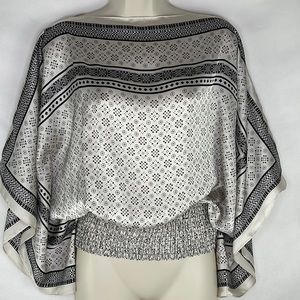 Women's Black and White Printed Batwing Top